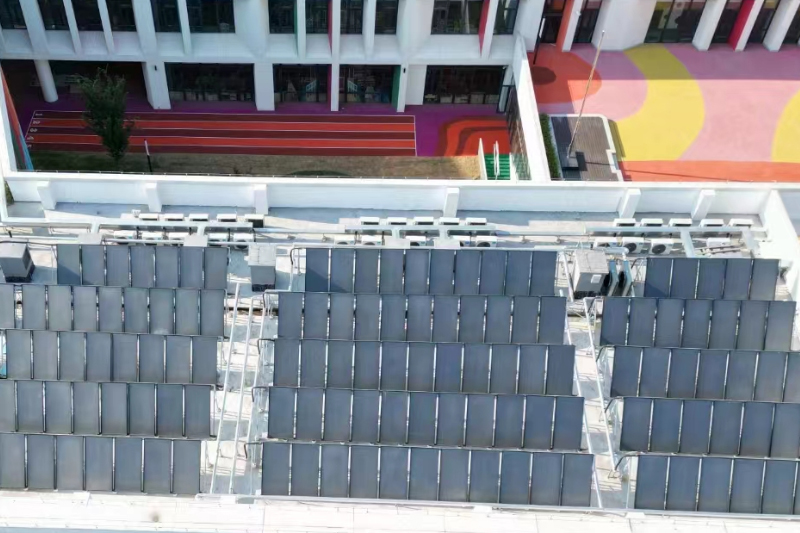 太陽能熱水器廠家 太陽能集熱器的類型介紹